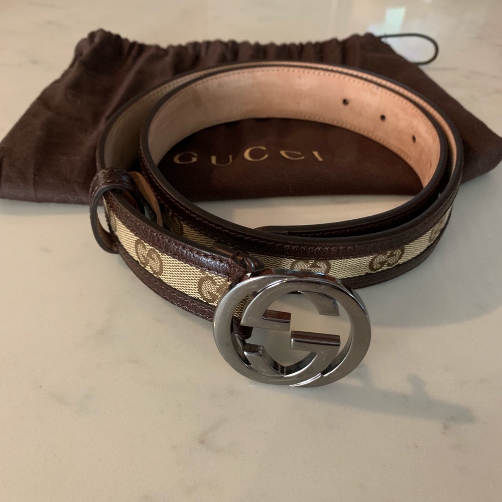 Women’s Gucci belt